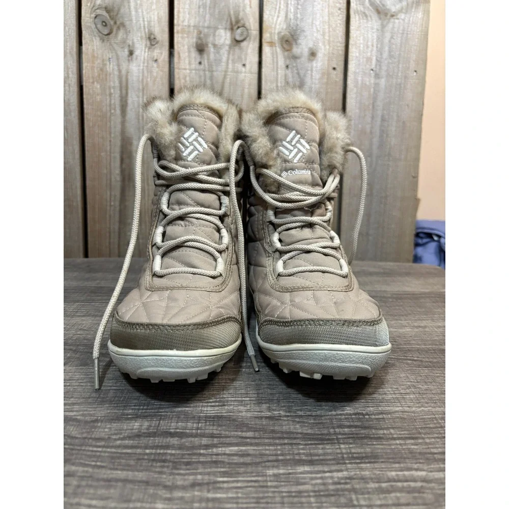 Columbia Minx Shorty III Waterproof Winter Boots Tan Faux Fur Womens 9